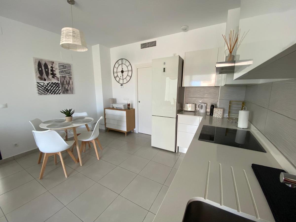 Calpe Beach II - Sea & Pool View Apartment Bagian luar foto